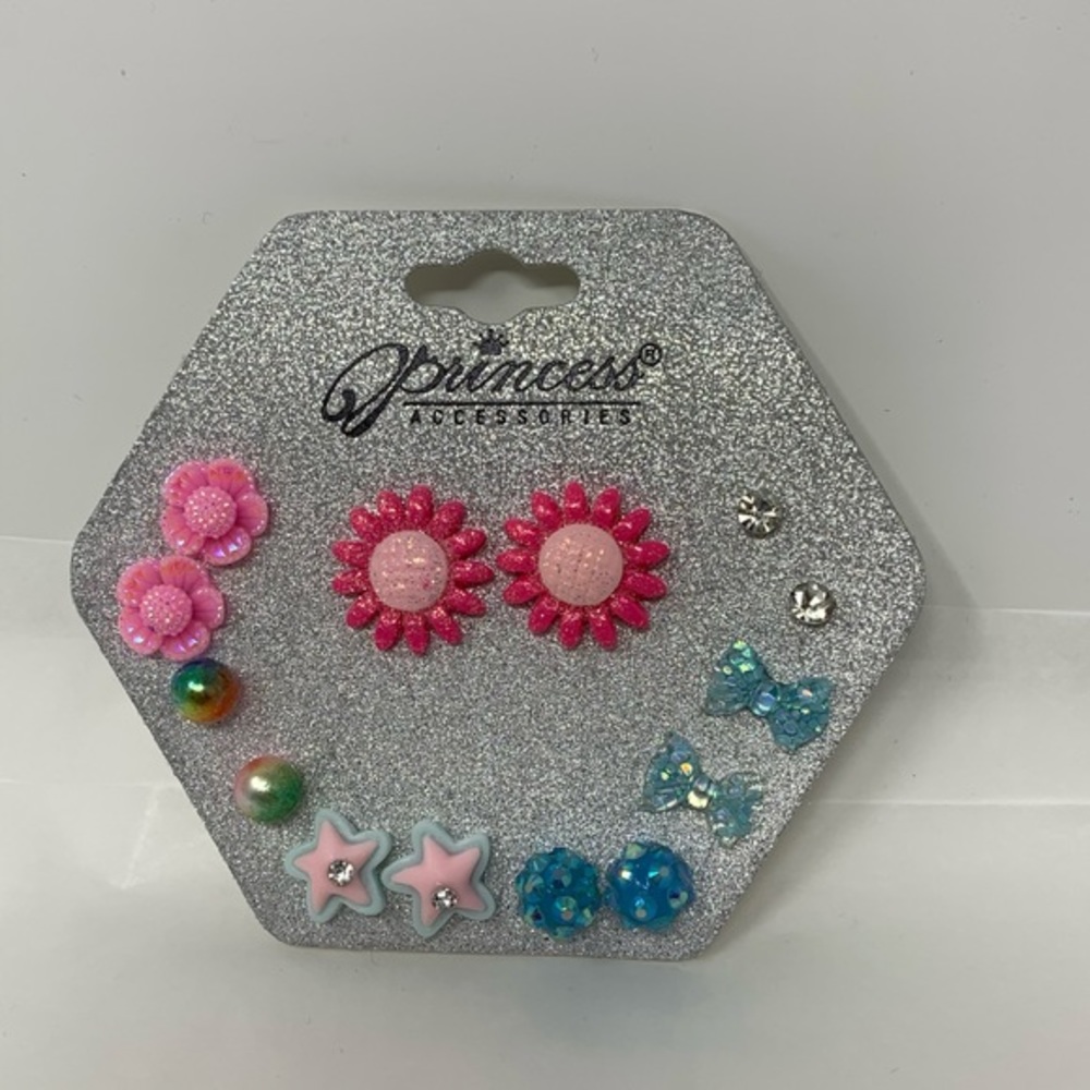NWT! 7 Pairs of Cute Girls Flower Glittery Earrings